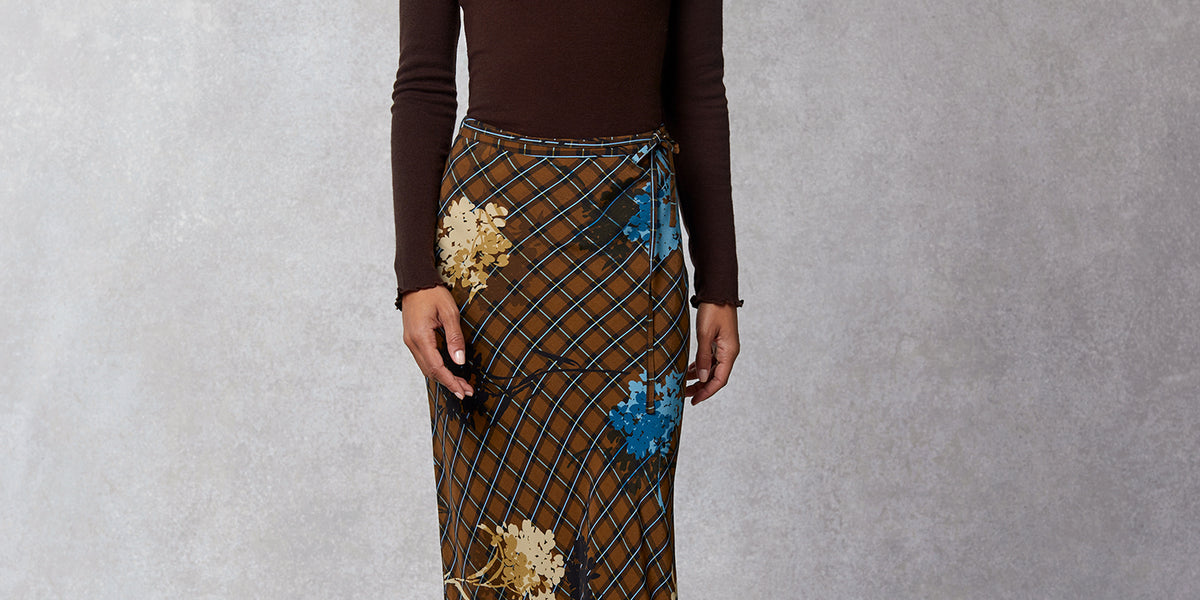 Flowy printed midi skirt