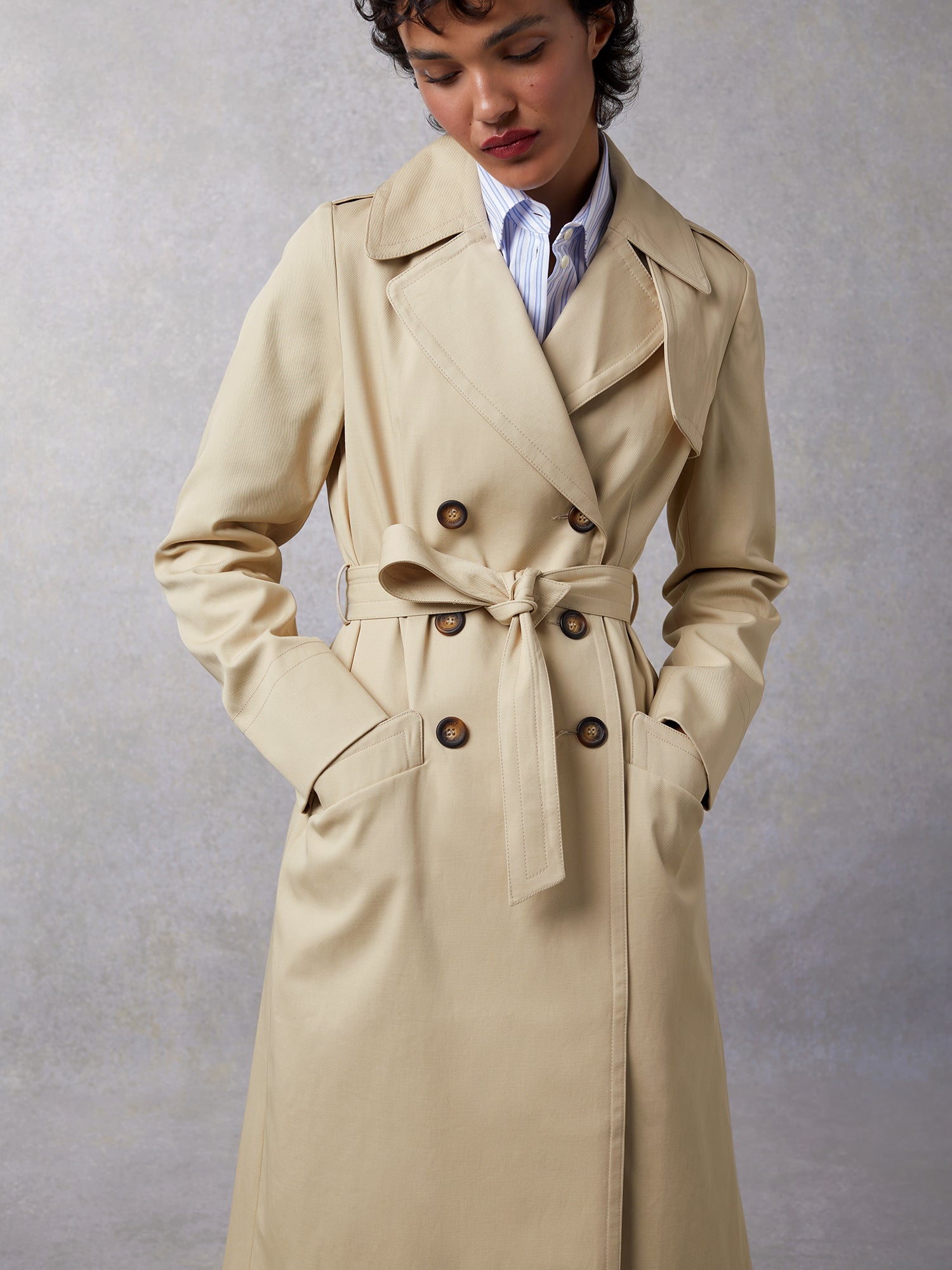 Trench coat in sand-colored gabardine | Rouje • Rouje Paris