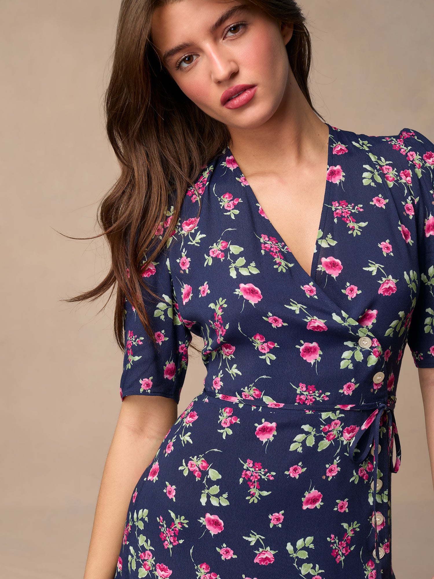 Short navy floral print wrap dress | Rouje • Rouje Paris