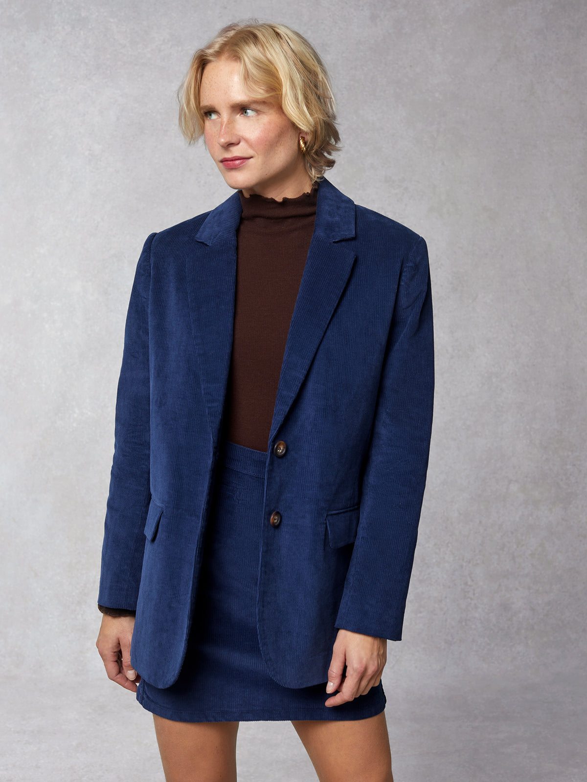 Louis Vuitton LV x YK Faces Patches Fitted Denim Jacket Blue. Size 38